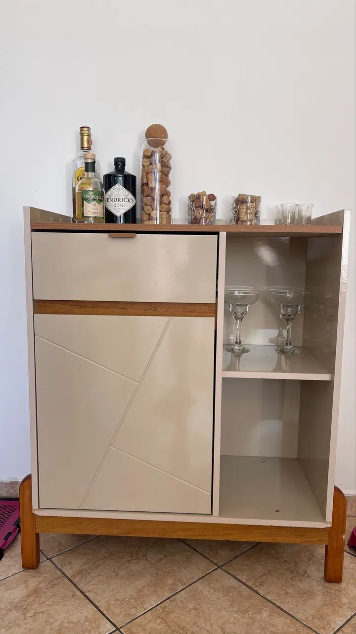 Aparador bar 
