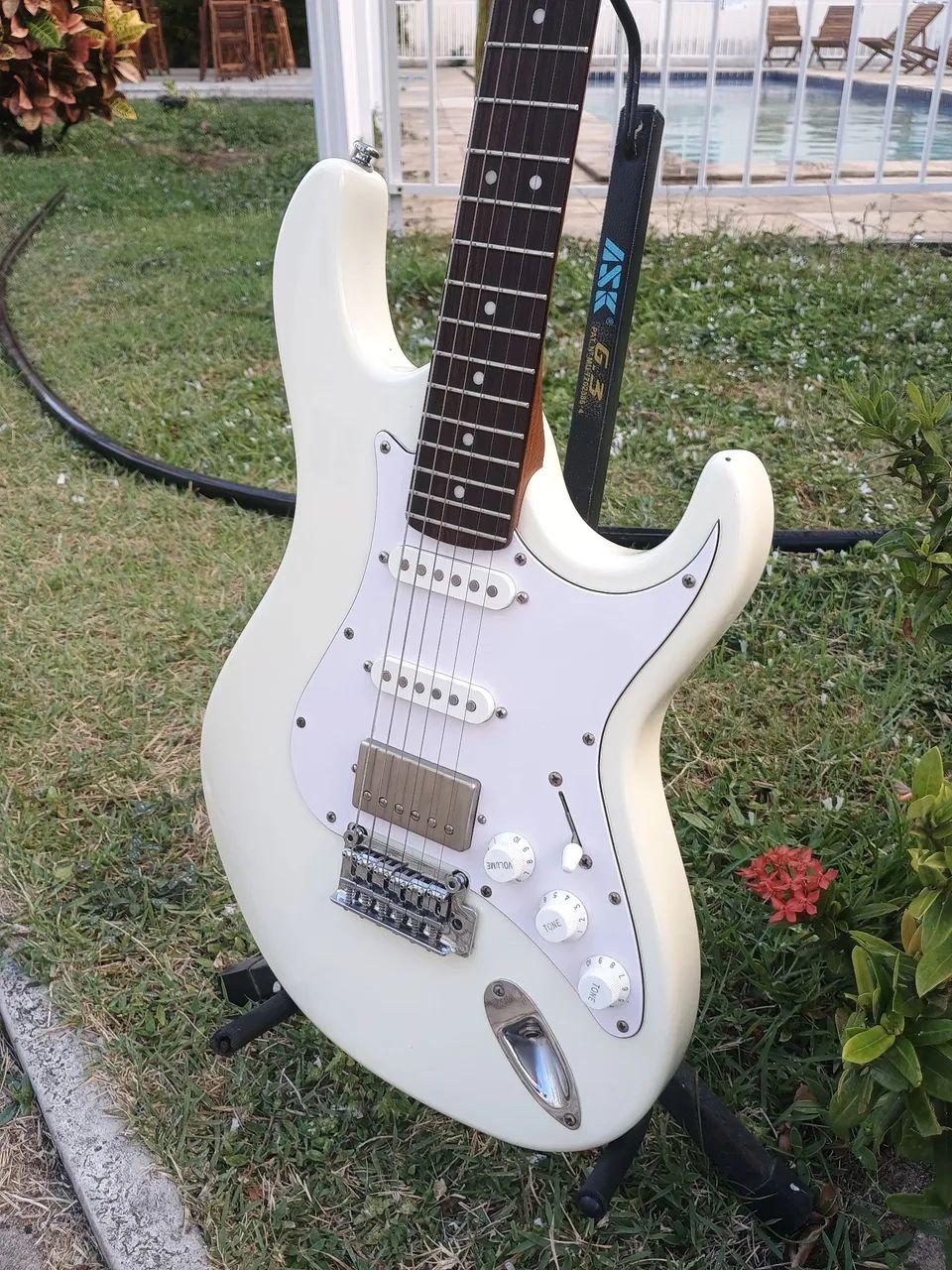 Guitarra Cort G260 CS - Foto 3