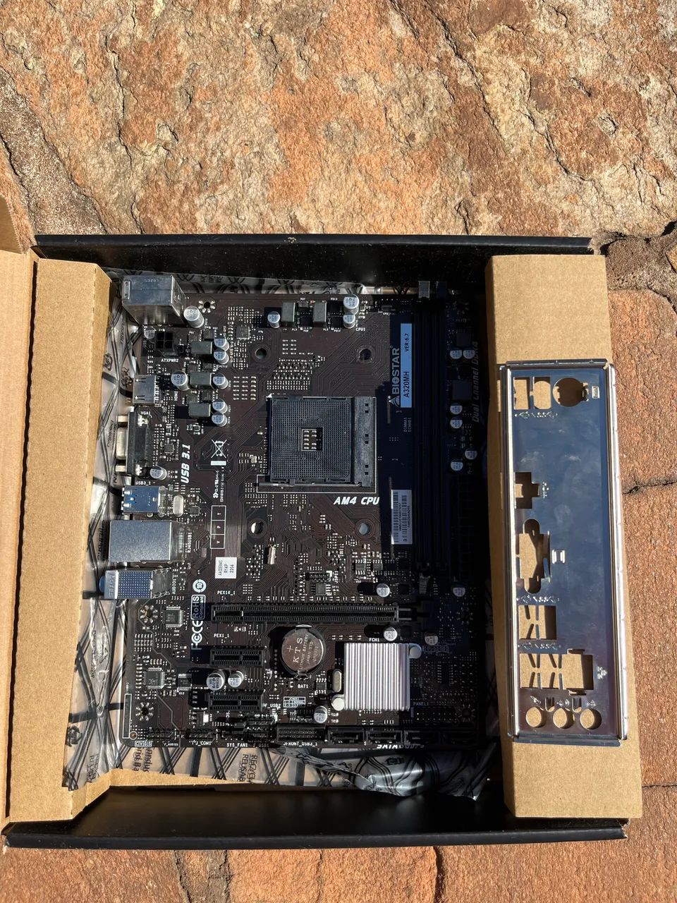 Placa mãe AMD A320MH