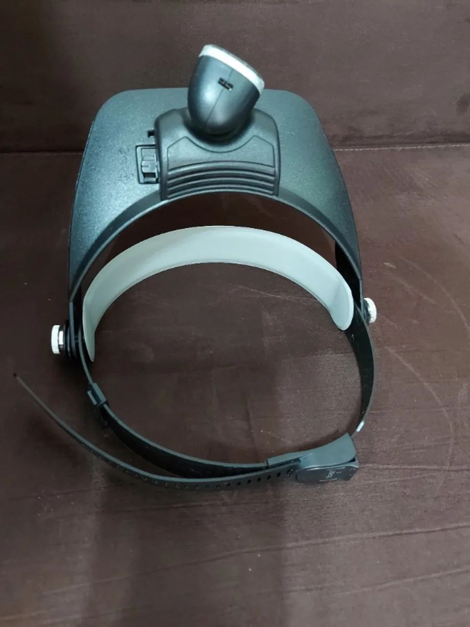 Lupa de cabeça profissional 4 lentes e 3 leds Vuemax Pro - Foto 4