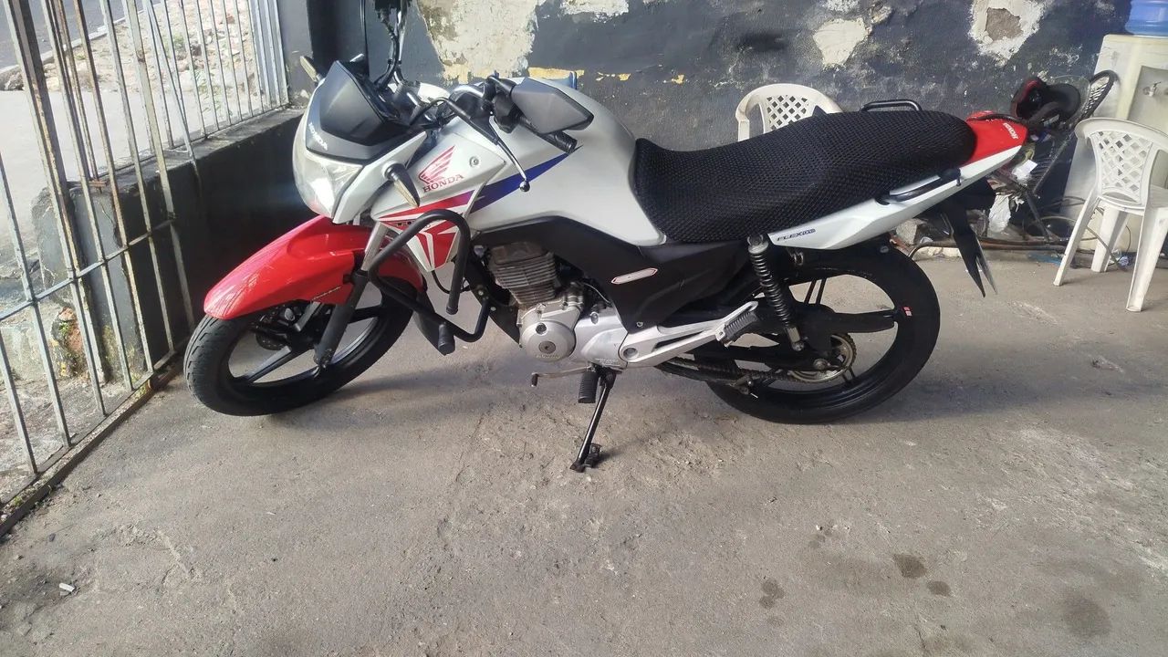 CG Titan 2015 bem conservada vd 11.800
