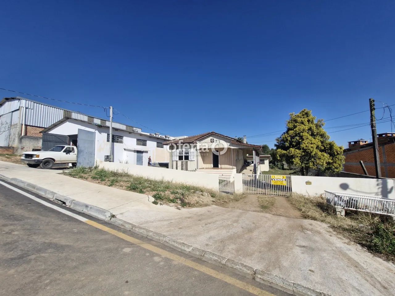 Imóvel comercial e residencial em Contenda