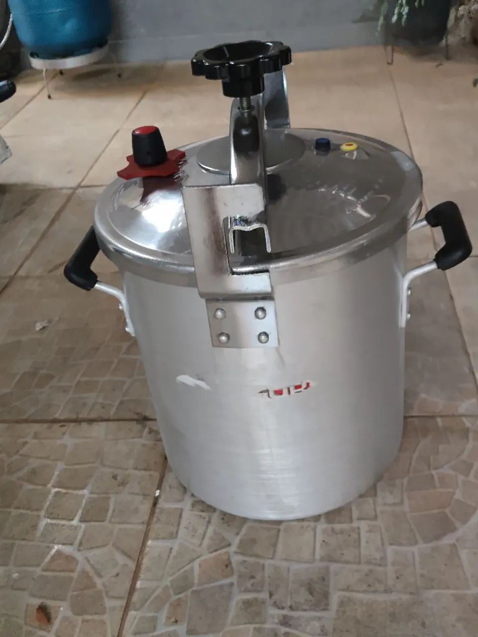 Panela  de pressão 30 lts industrial - Fulgor - Foto 2