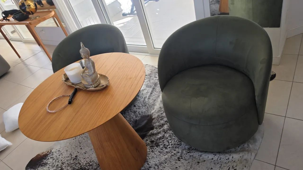 Poltronas e mesas  - Foto 2