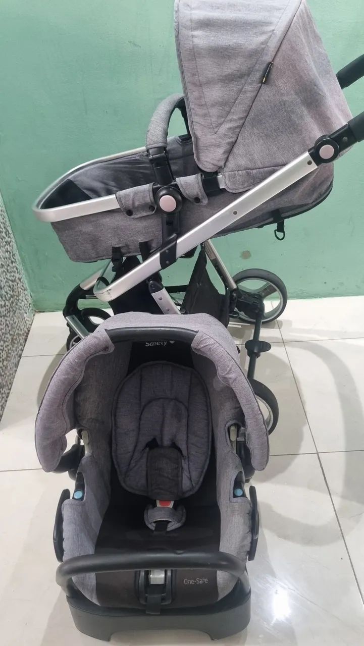 Carrinho de passeio moisés marcasafety modelo mobi