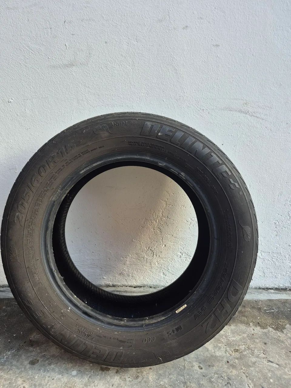 pneu delinte 205 60 r15 usado  