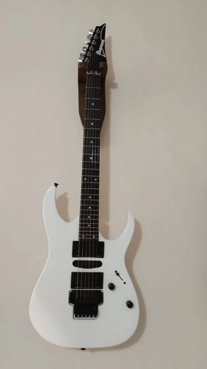Guitarra Ibanez RG450B renovada