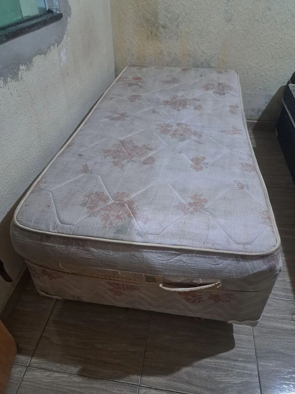 Cama box 