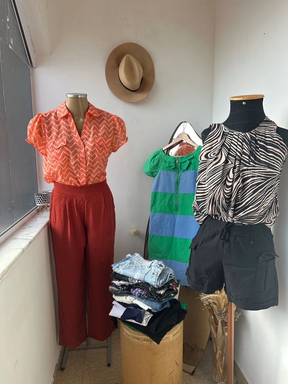 Lote com 20 peças diversas nos tamanhos p m g