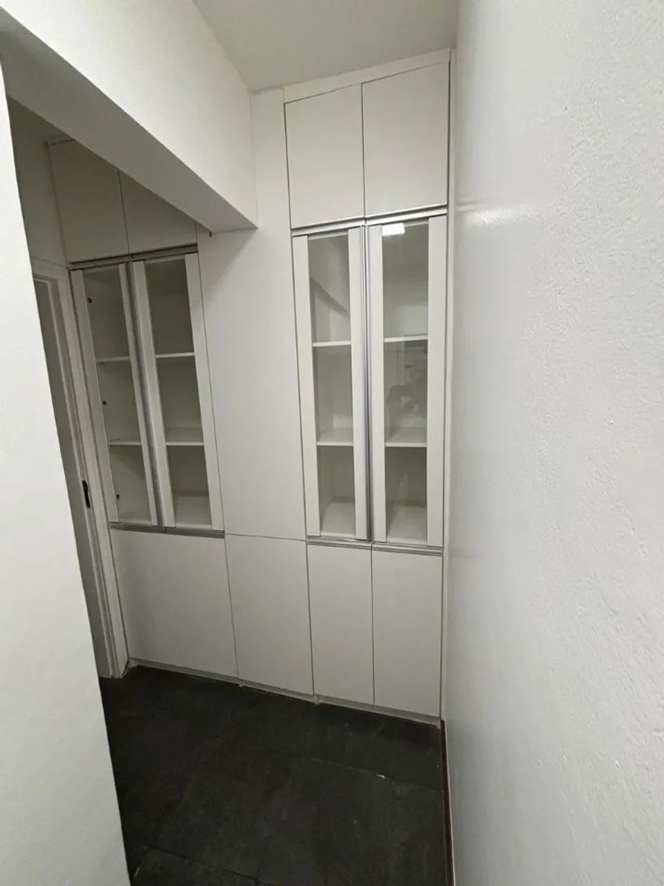 Apartamento 3 quartos sendo um suíte, com 1 vaga de garagem. - Foto 2