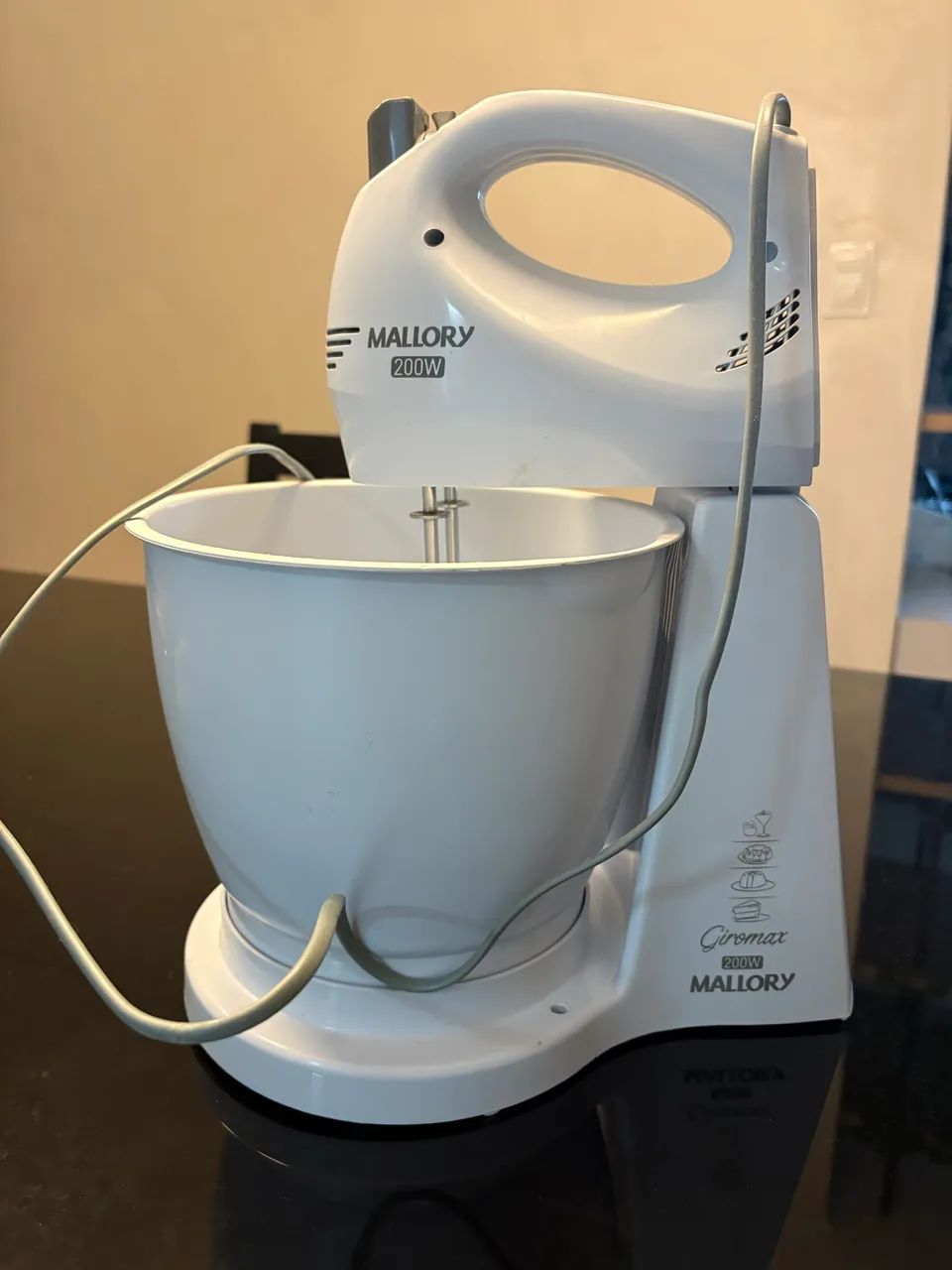 Batedeira Mallory Giromax 200W - Foto 4
