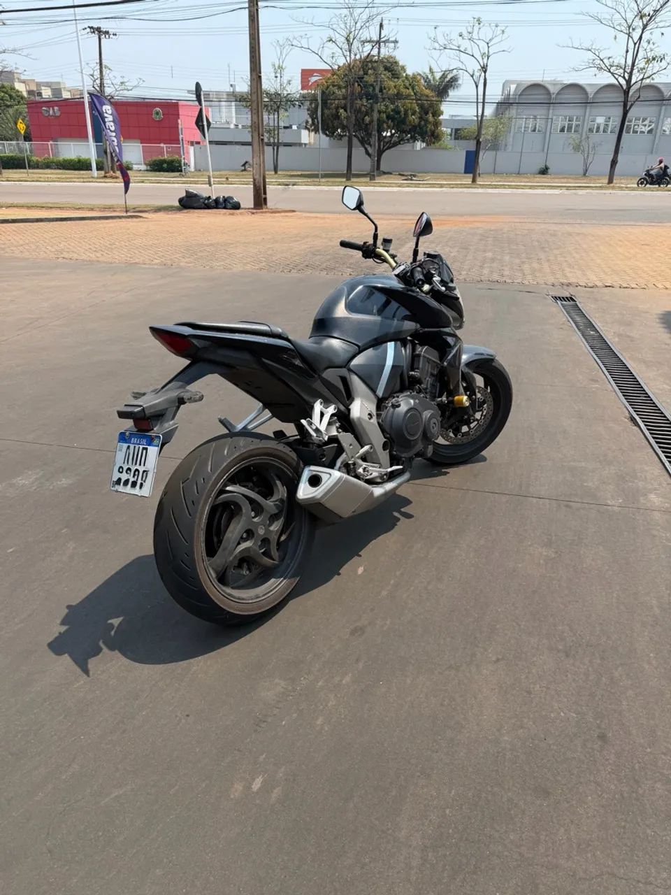 Cb1000r  - Foto 3