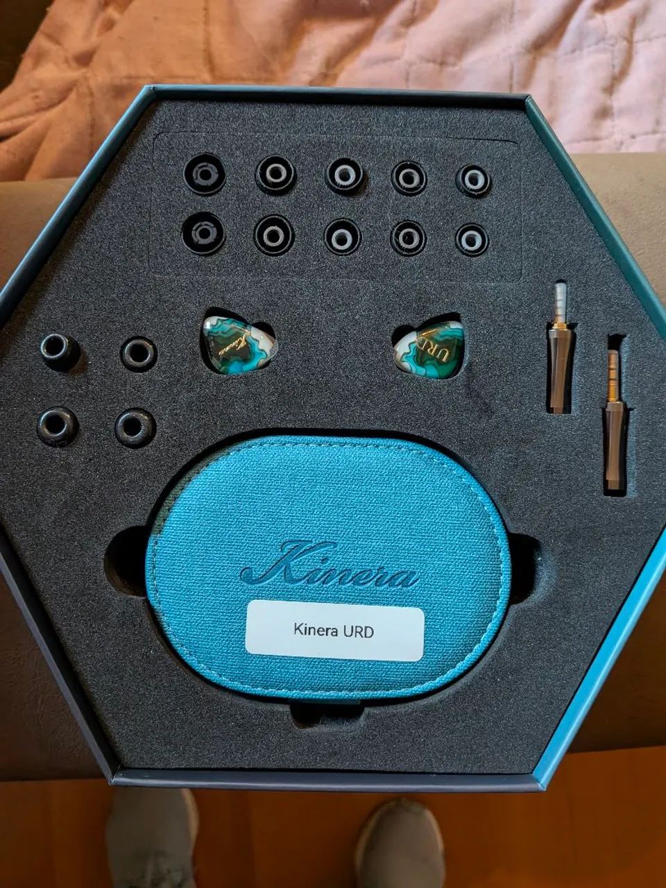 Fone de ouvido Kinera URD impecável.  - Foto 3