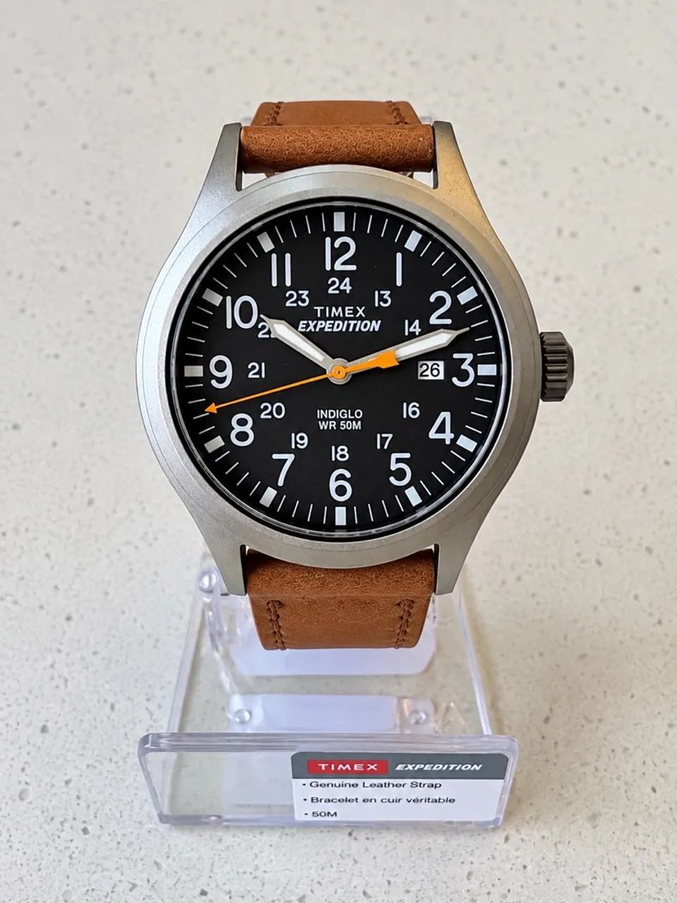 Relógio Timex Expedition Scout 40mm prata e couro