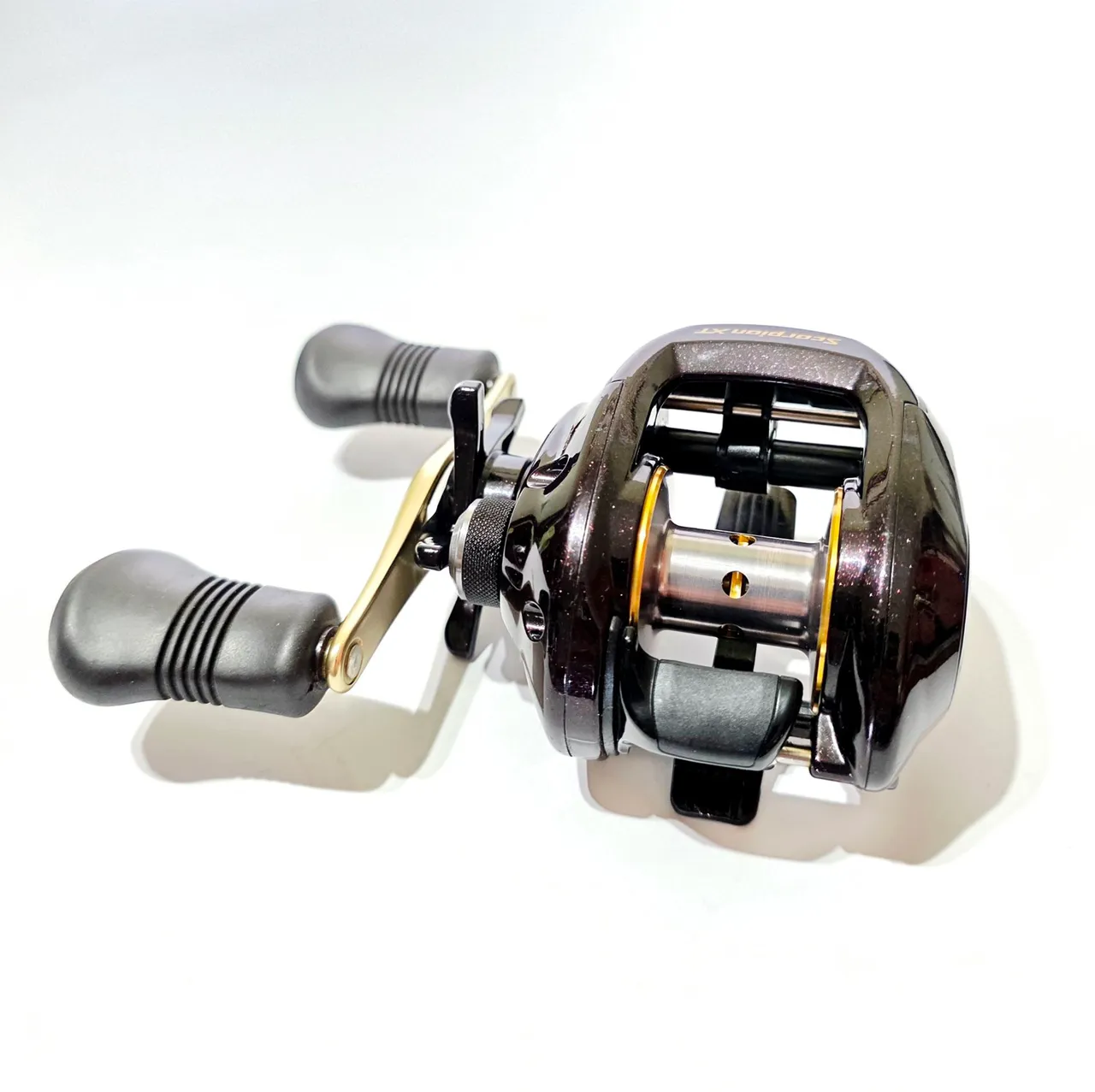 Carretilha Shimano Scorpion XT 1501 - lado esquerdo - Esportes