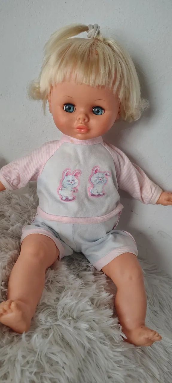 Boneca antiga risadinha da estrela  