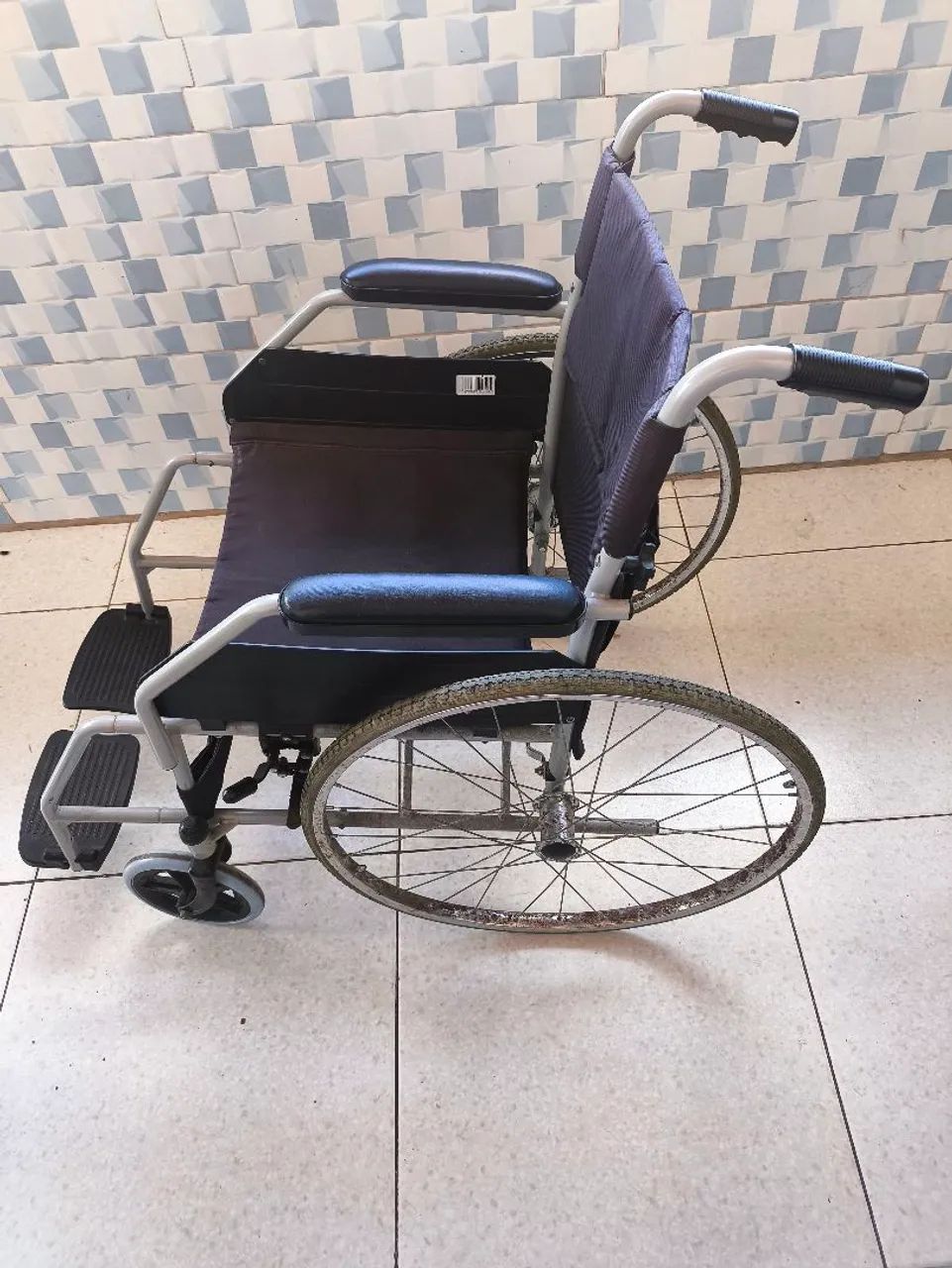 CADEIRA DE RODAS