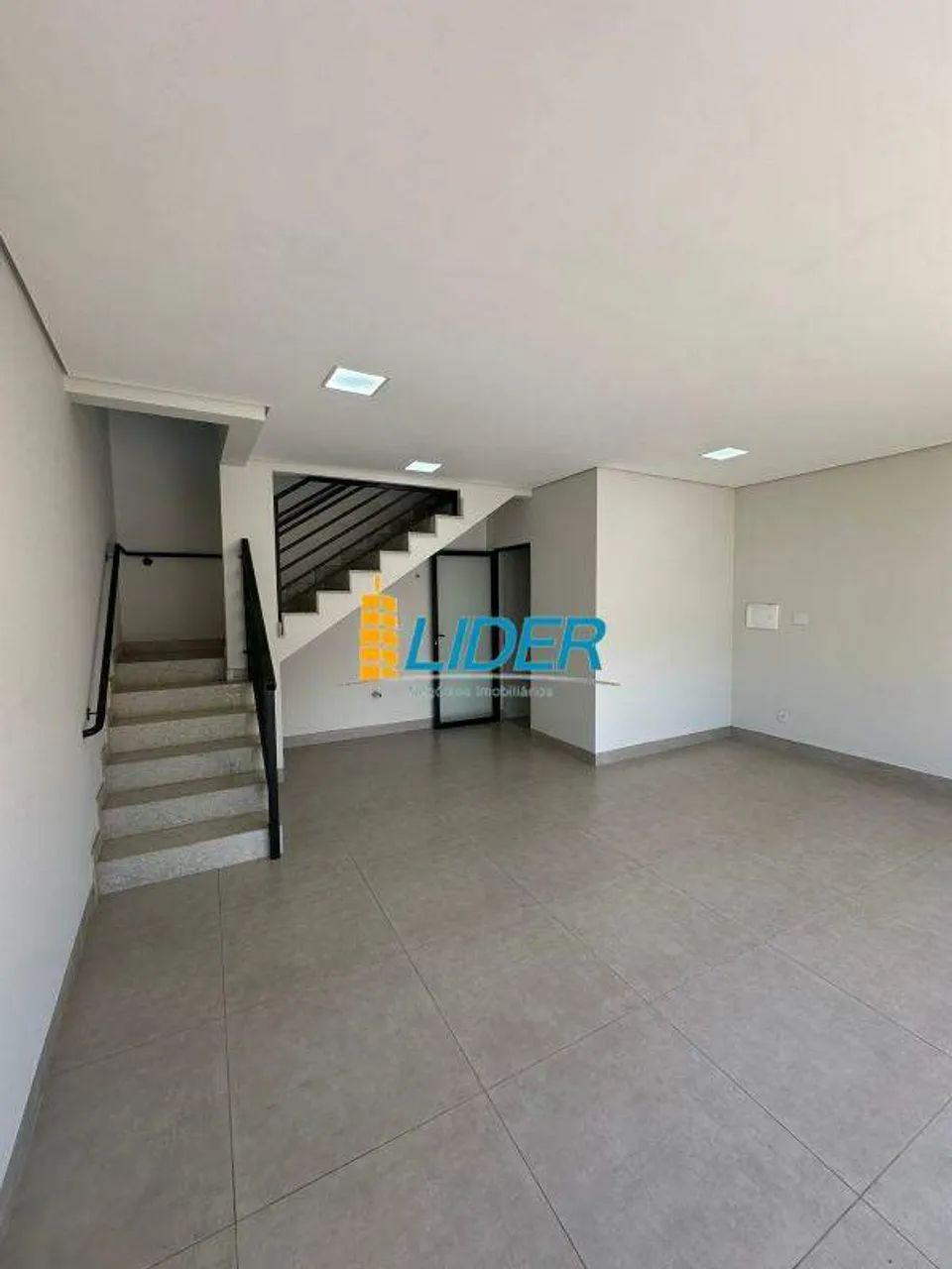 SALA COMERCIAL COM MEZANINO - Foto 4