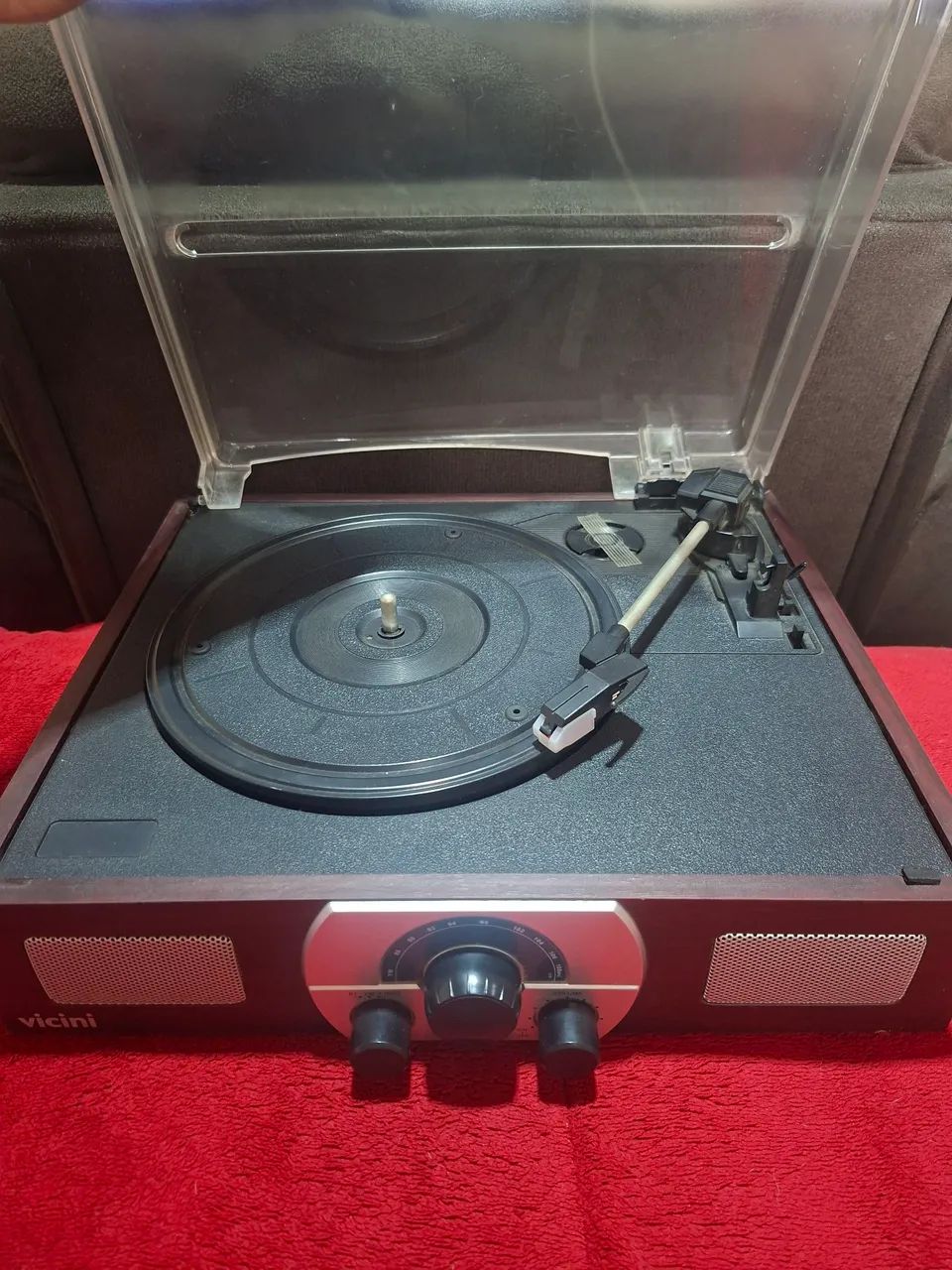 Vendo Vitrola Vicini