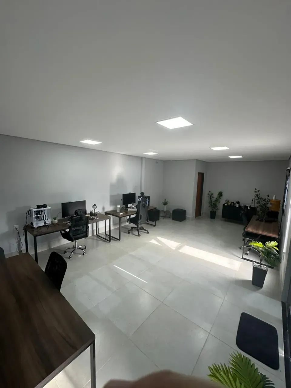 2 SALAS COMERCIAIS, REFORMADAS, REGIÃO DO PARQUE CUIABÁ E ATALAIA, SEMI-MOBILIADA, SIS SEG - Foto 3