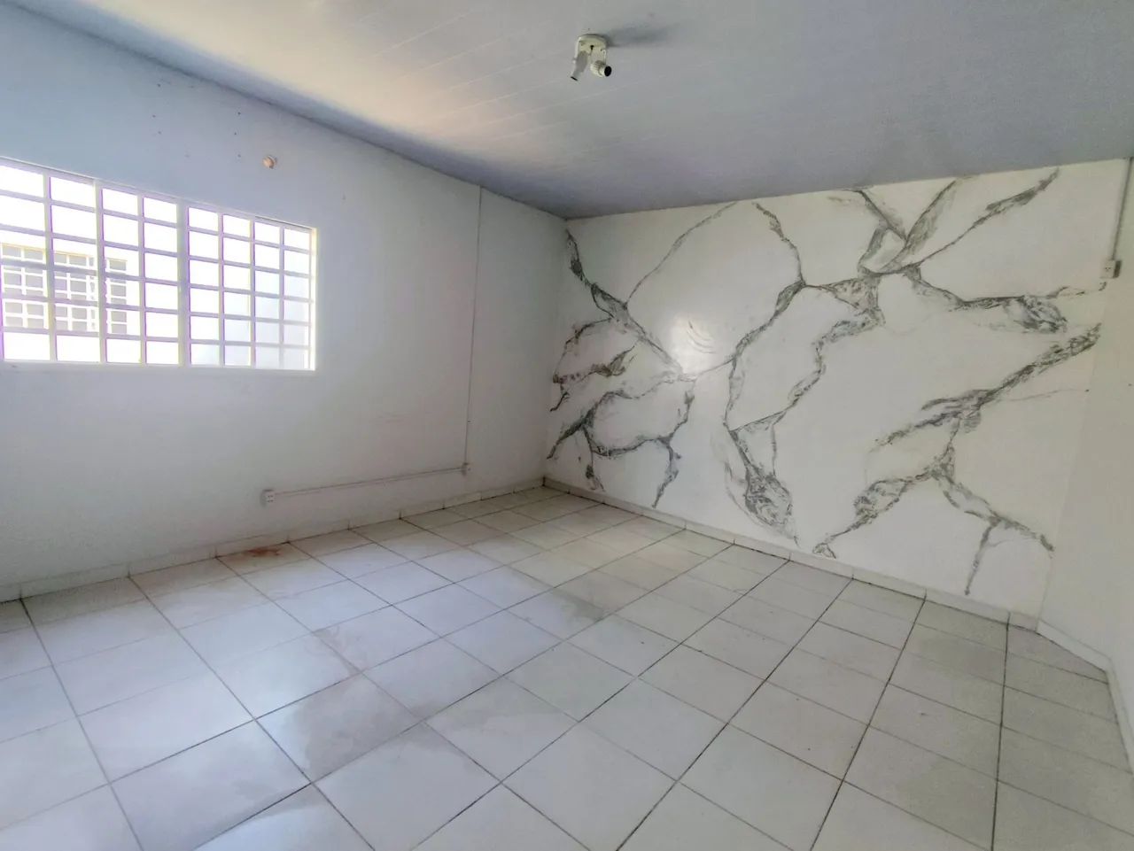 Sala Comercial setor Santa Genoveva - Foto 4
