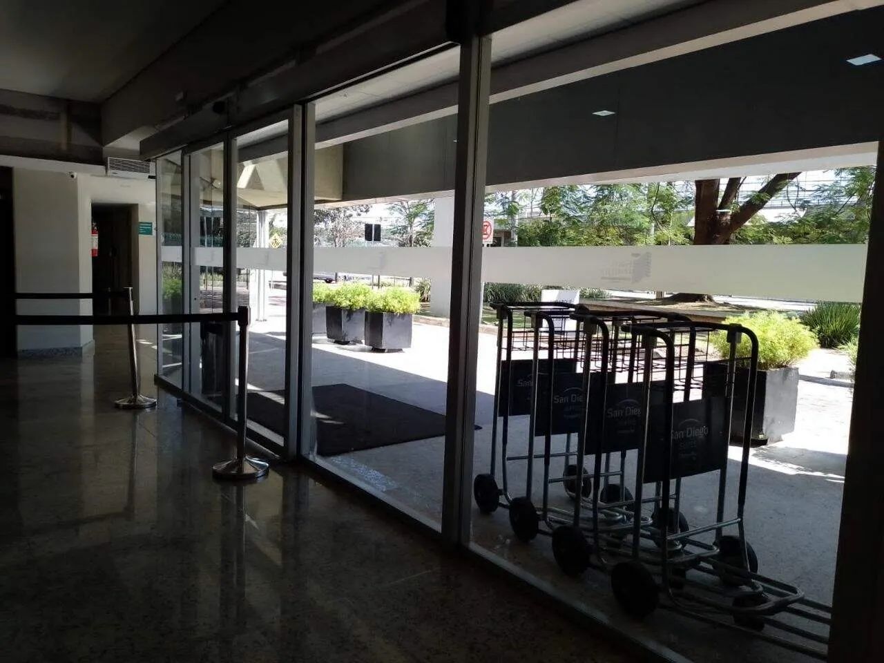 Oportunidade de comprar um lindo Flat na Orla da Lagoa! - Foto 3