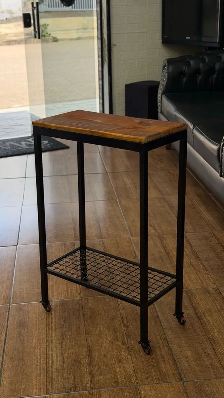 Mesa de apoio com rodinhas  - Foto 2
