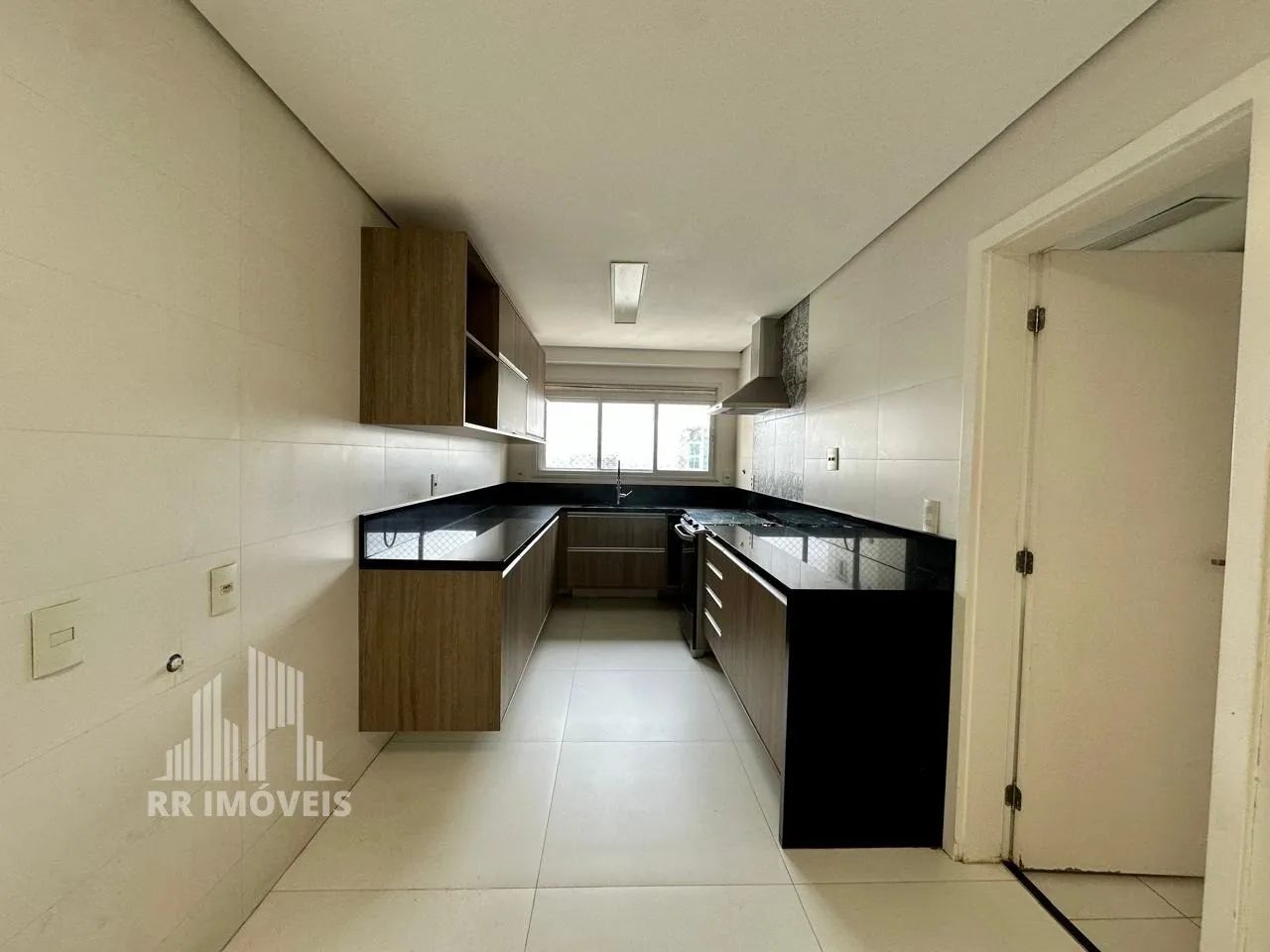 RR9011 Apartamento 207m² CONDOMÍNIO ESSÊNCIA ALPHAVILLE - OPORTUNIDADE - 4 Dorms 3 Vagas - - Foto 11