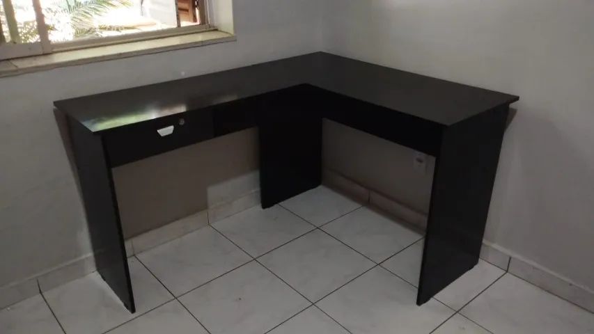 escrivaninha em L 