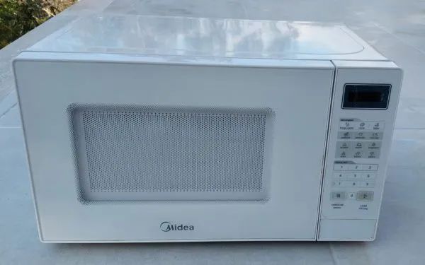 Micro-ondas Midea Branco