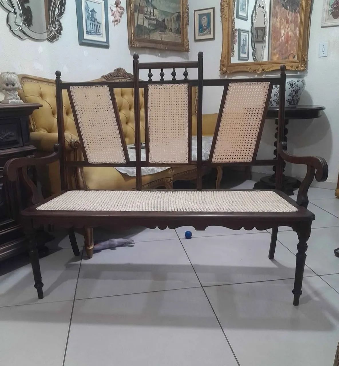 Antiga namoradeira em palhinha e madeira imbúa