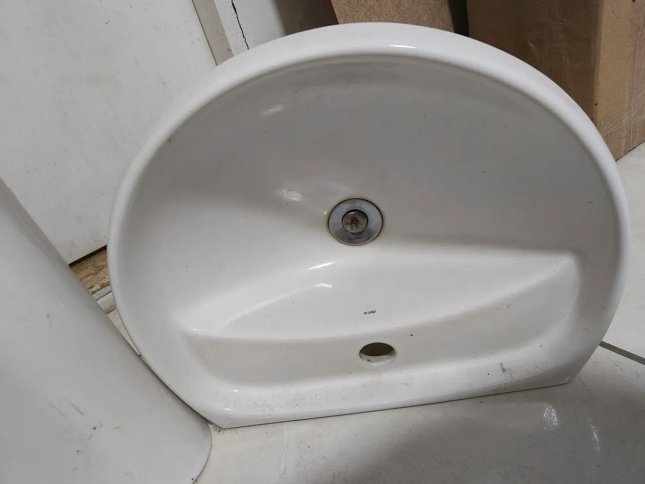 Lavatório com coluna  - Foto 3