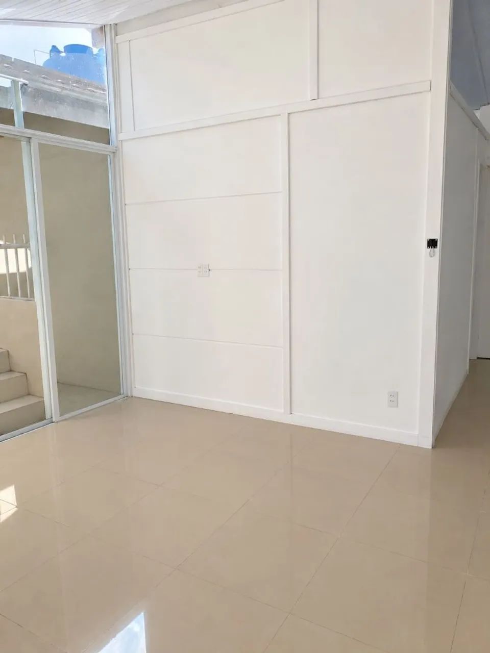 Alugo apartamento bairro Carianos