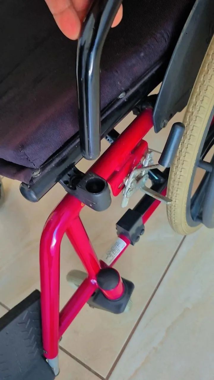 Cadeira de rodas jaguaribe prgs até 100kG 