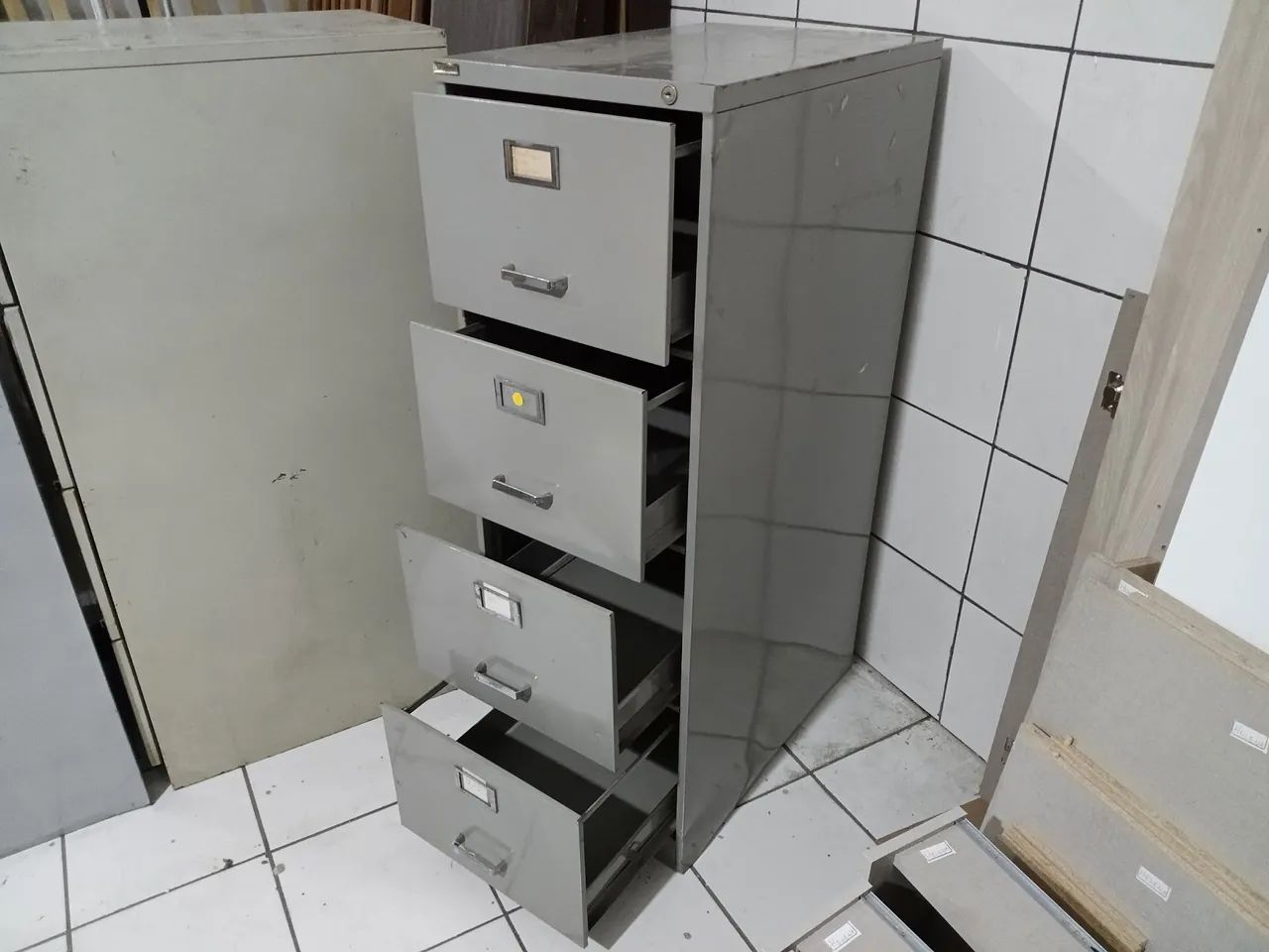 Arquivo de Aço com 4 Gavetas  - Foto 4