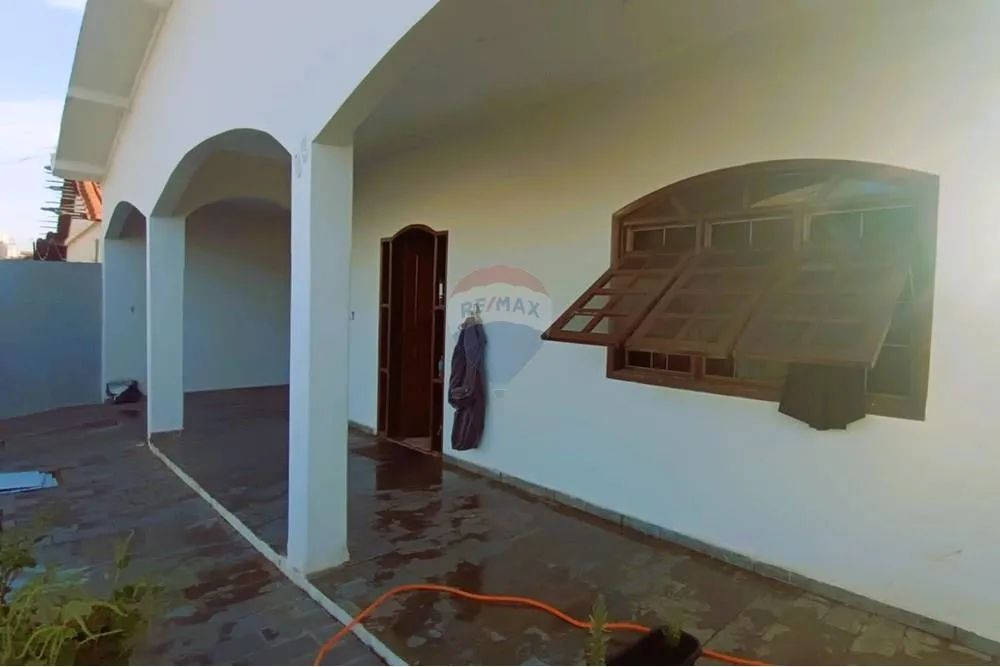 Casa dos Sonhos em Lins: Conforto e Praticidade - Foto 3