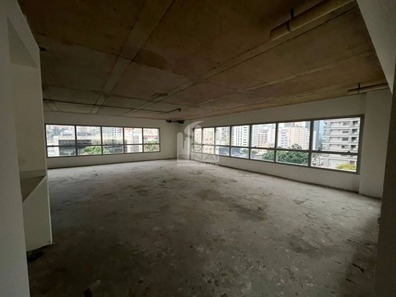Conjunto comercial em Pinheiros | 162 m² | 3 vagas