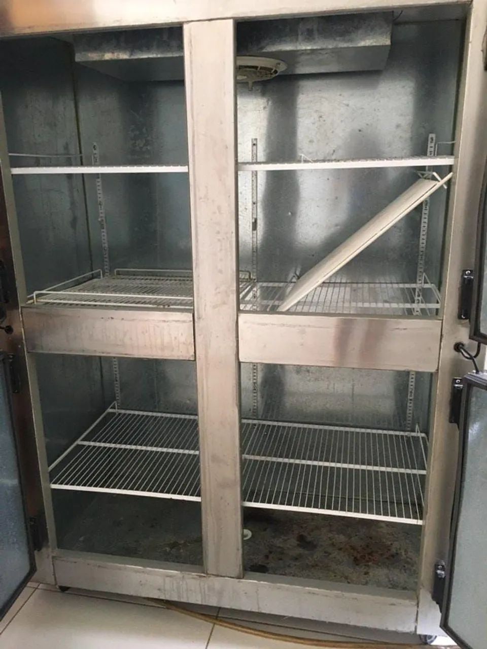 Freezer vertical 4 portas. 770 litros  - Foto 5