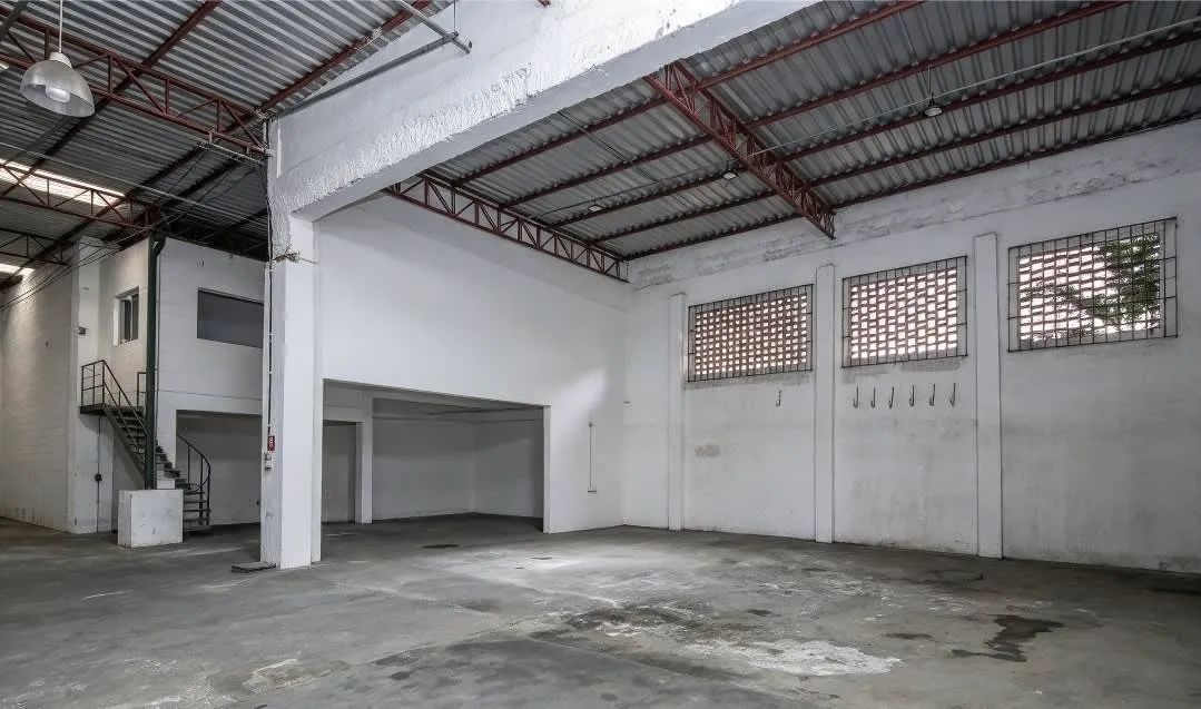 Galpão na Rua Divino das Laranjeiras, 75  750 m² - Foto 4