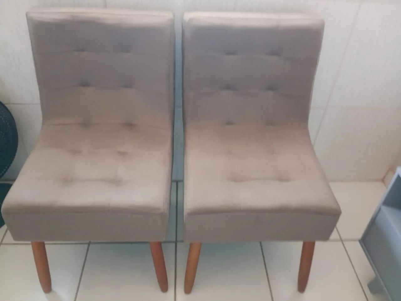 2 POLTRONA MARROM À VENDA 