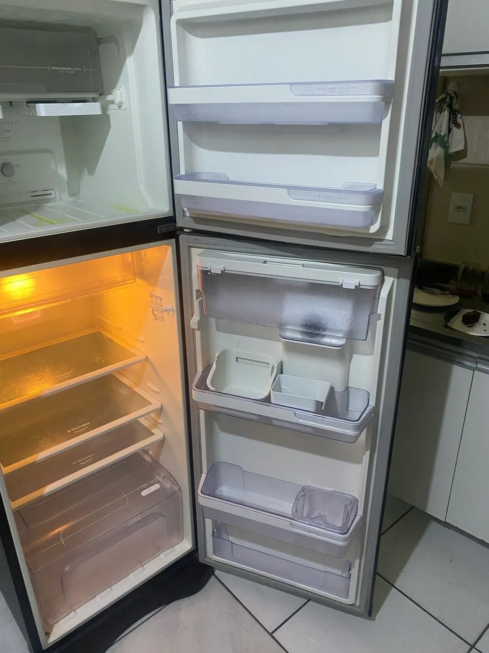 Geladeira  Electrolux  - Foto 4