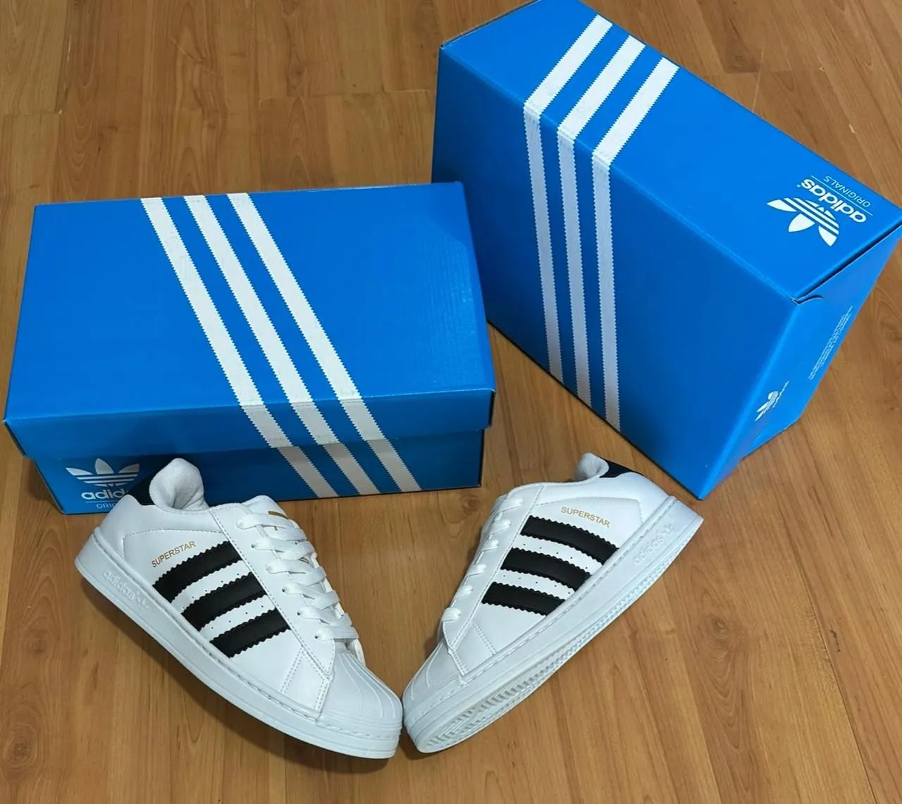 TÊNIS ADIDAS SUPERSTAR FEMININO - Foto 2