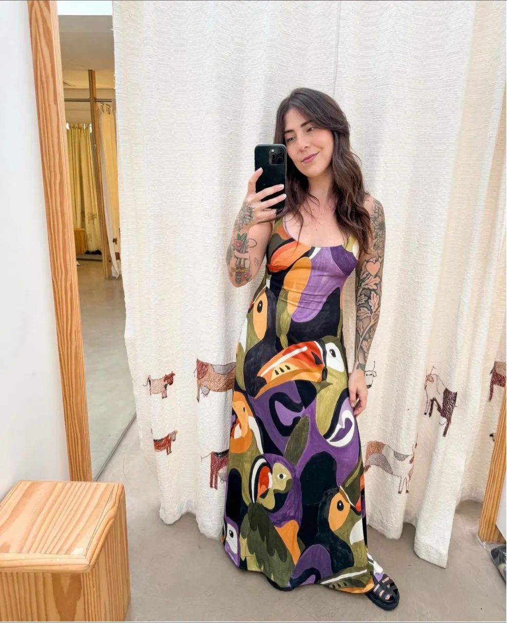 Brechó de vestidos farm novos e semi novos 