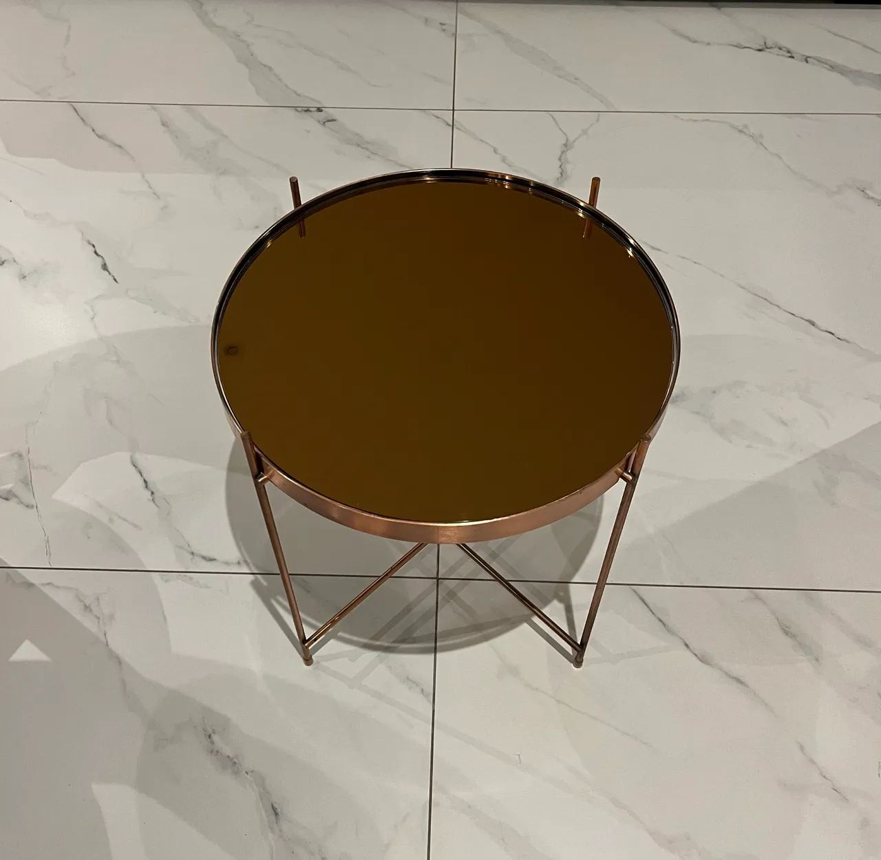 Mesa de apoio rosé gold com espelho bronze - Foto 3