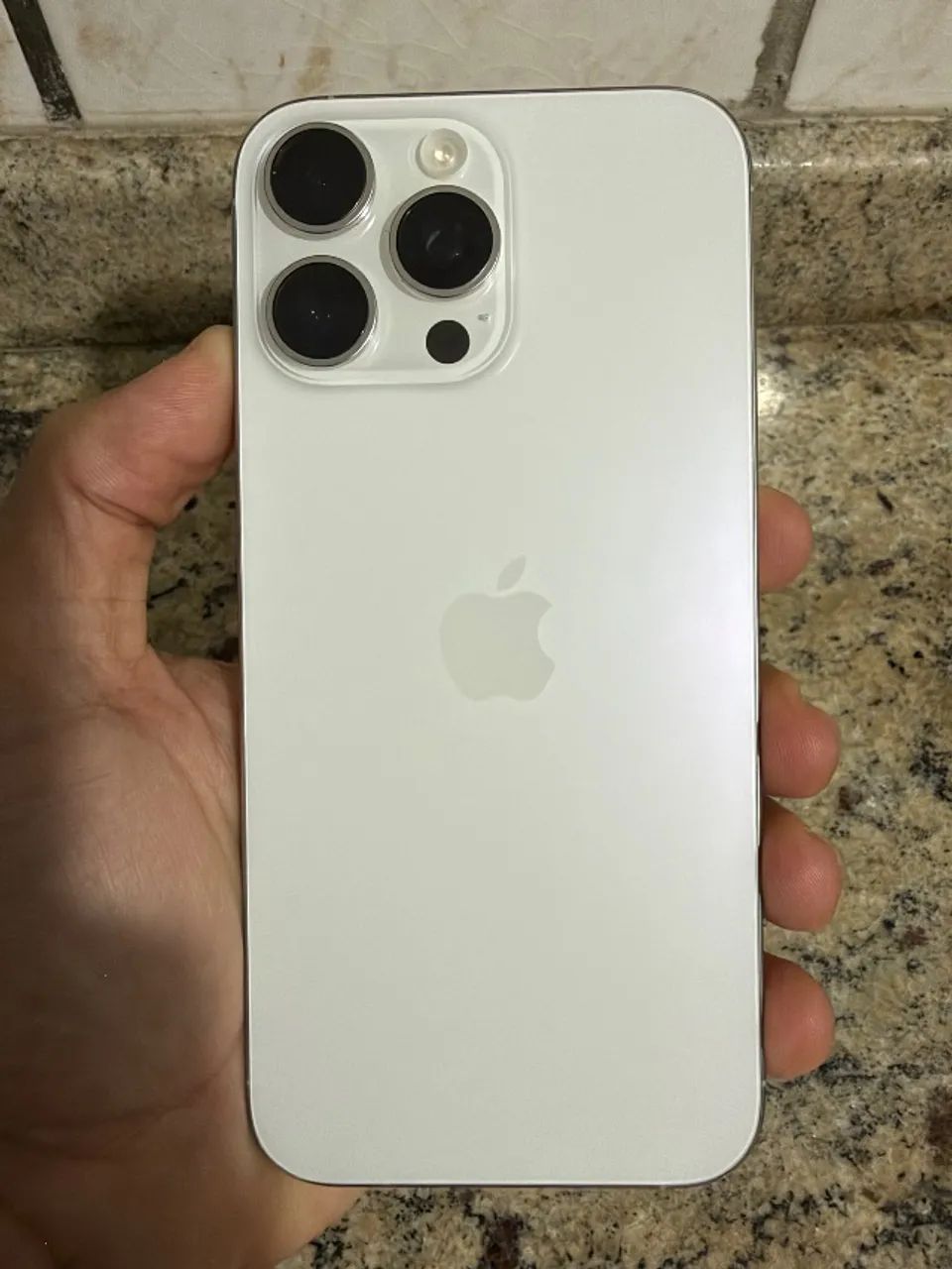 iPhone 16 Pro Max - 256GB - Foto 2