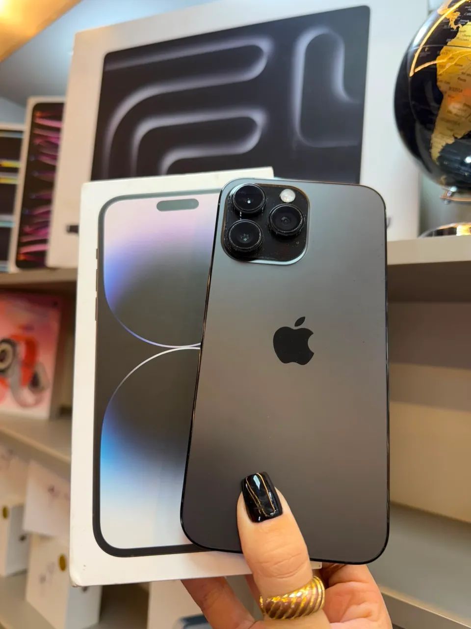 iPhone 14 Pro Max 128  Com caixa ?  82%  R$ 3299