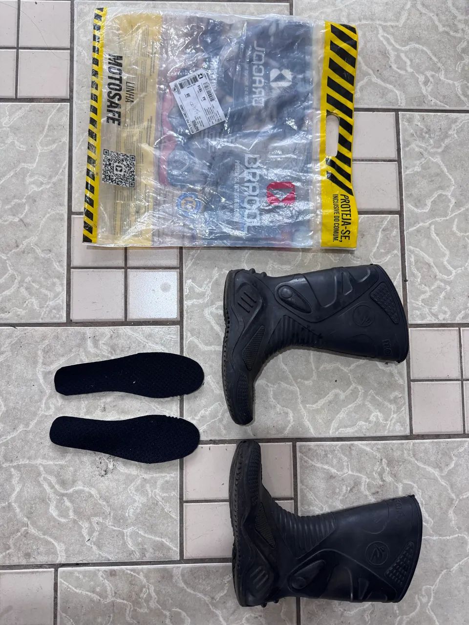 Bota de chuva BRACOL tamanho 38 forma grande serve  39  - Foto 2