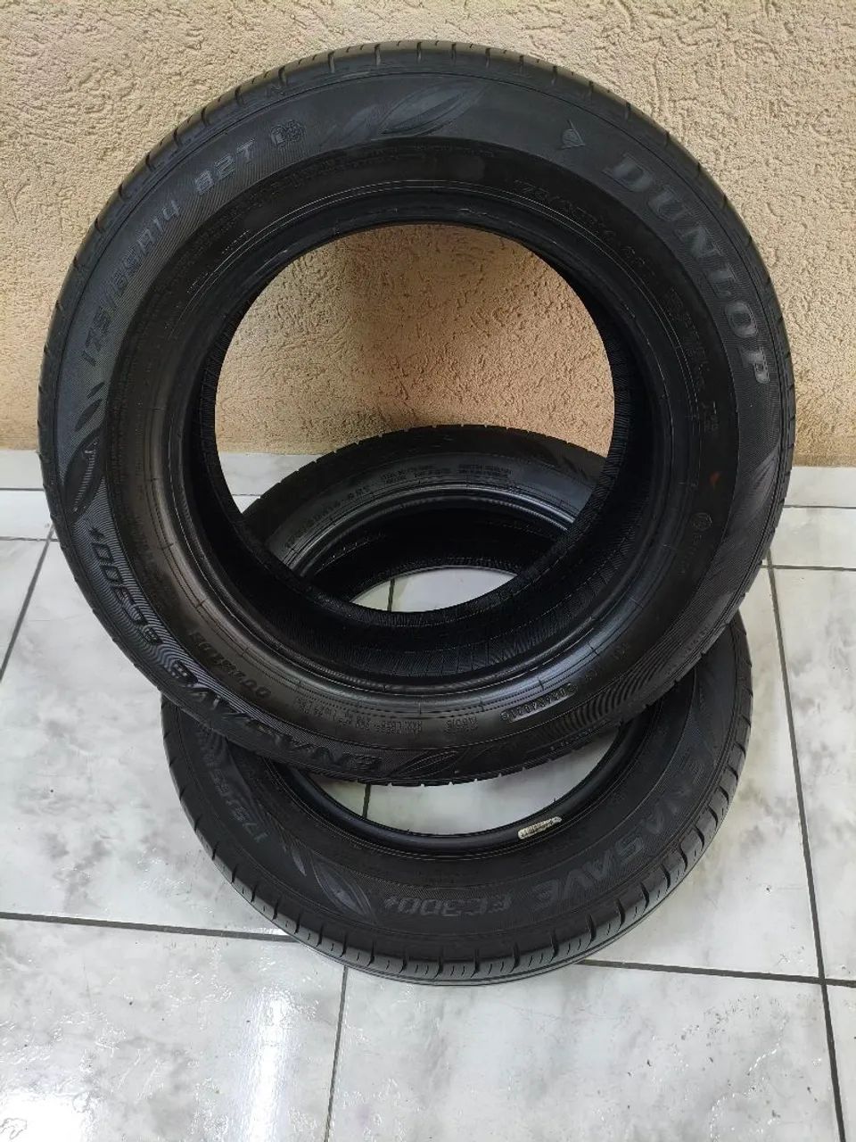 Par de Pneus Usado 175/65R14 Dunlop