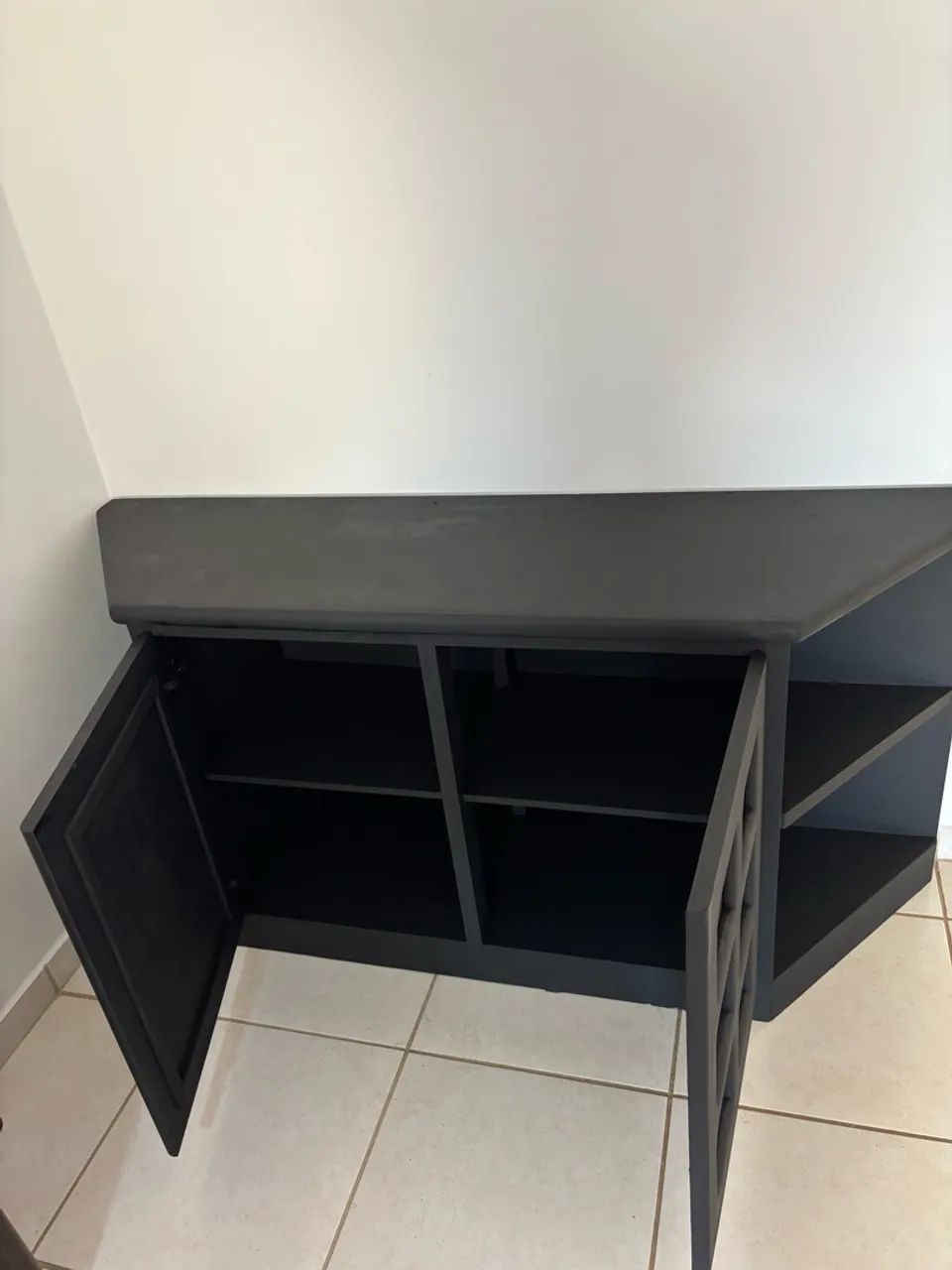Vendo balcão cristaleira antigo