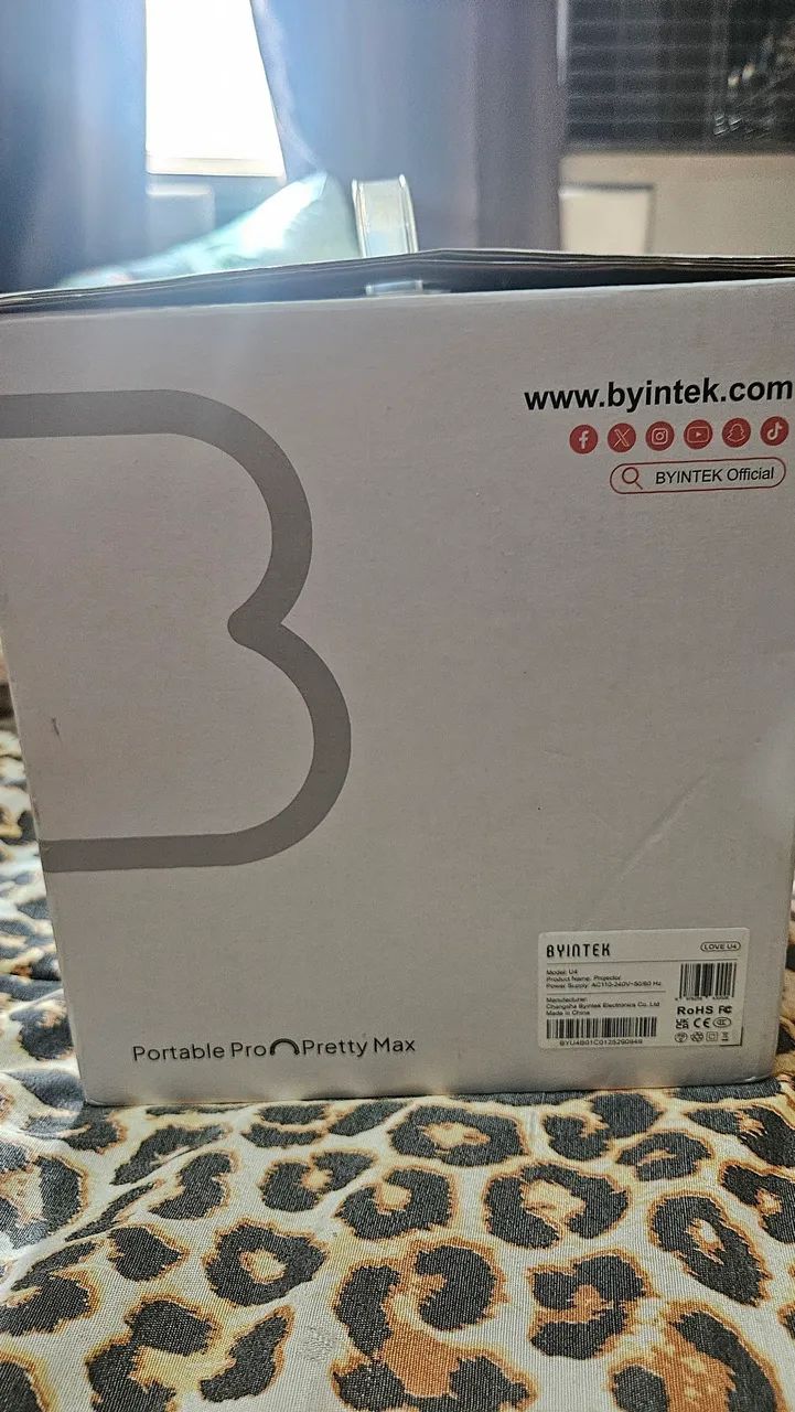 Projetor  BYINTEK - Foto 2